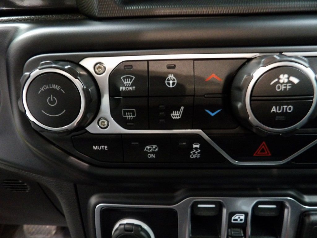 Used 2023 Jeep Wrangler Unlimited Rubicon 392 w/ Xtreme Recon 35" Tire Package image 54