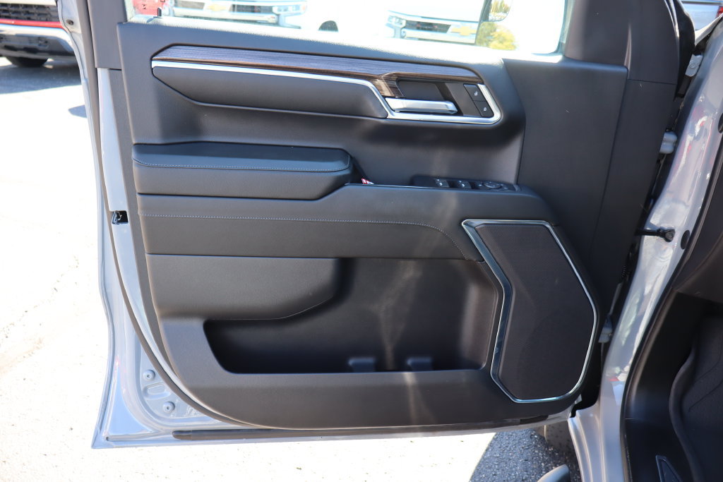 Used 2024 Chevrolet Silverado 1500 RST w/ LPO, Liner Protection Package AWD/4WD image 20