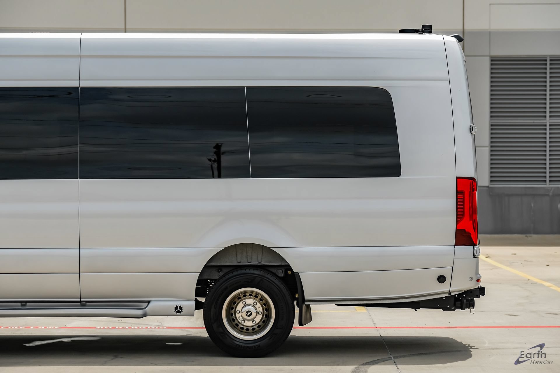 Used 2023 Mercedes-Benz Sprinter 3500 image 9