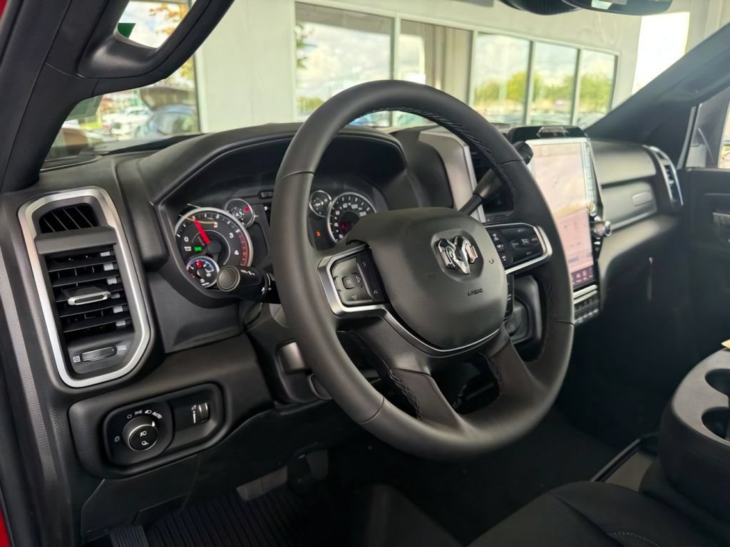New 2026 RAM 2500 Big Horn AWD/4WD image 17