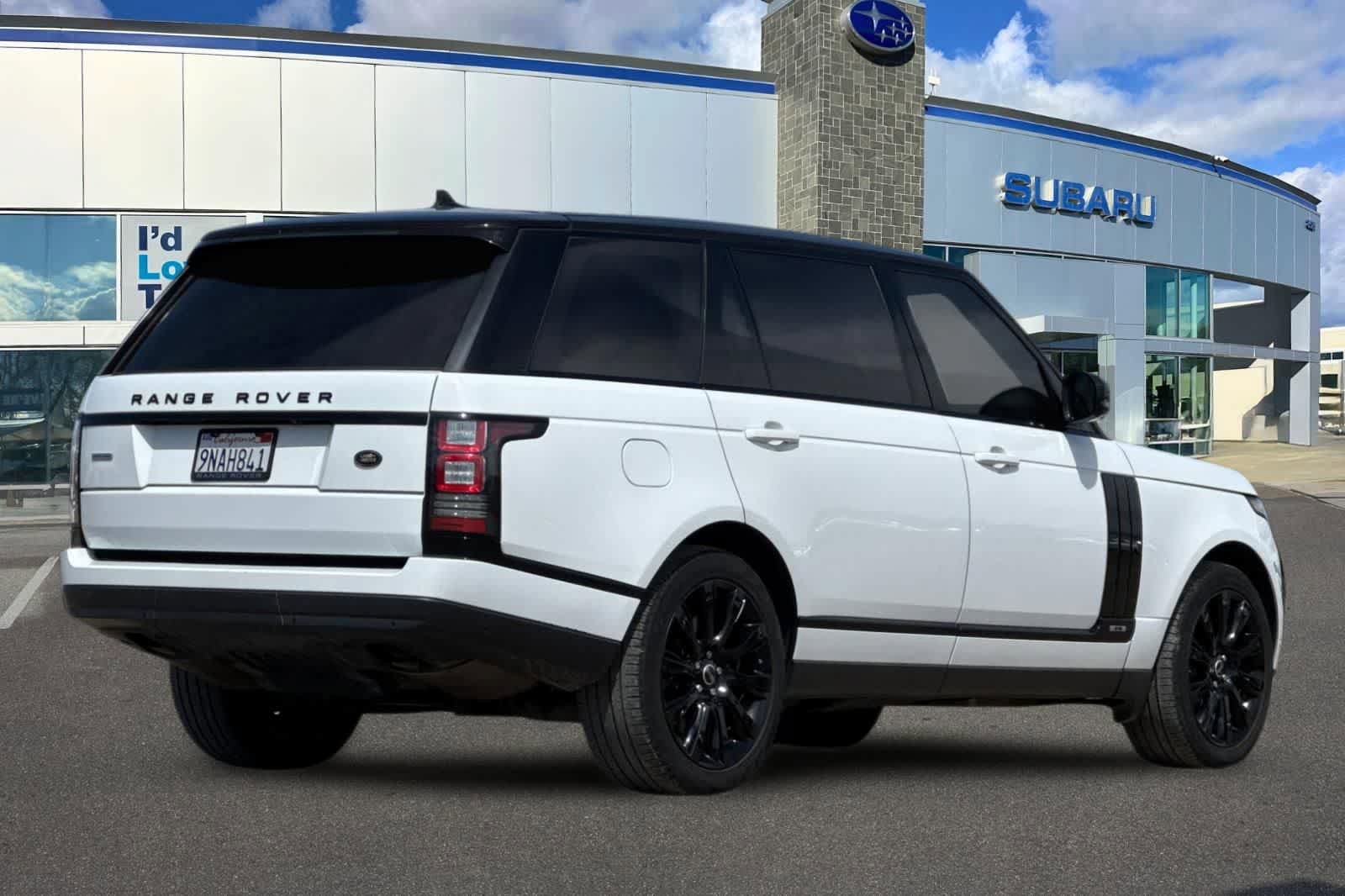 Used 2015 Land Rover Range Rover Long Wheelbase Supercharged image 2