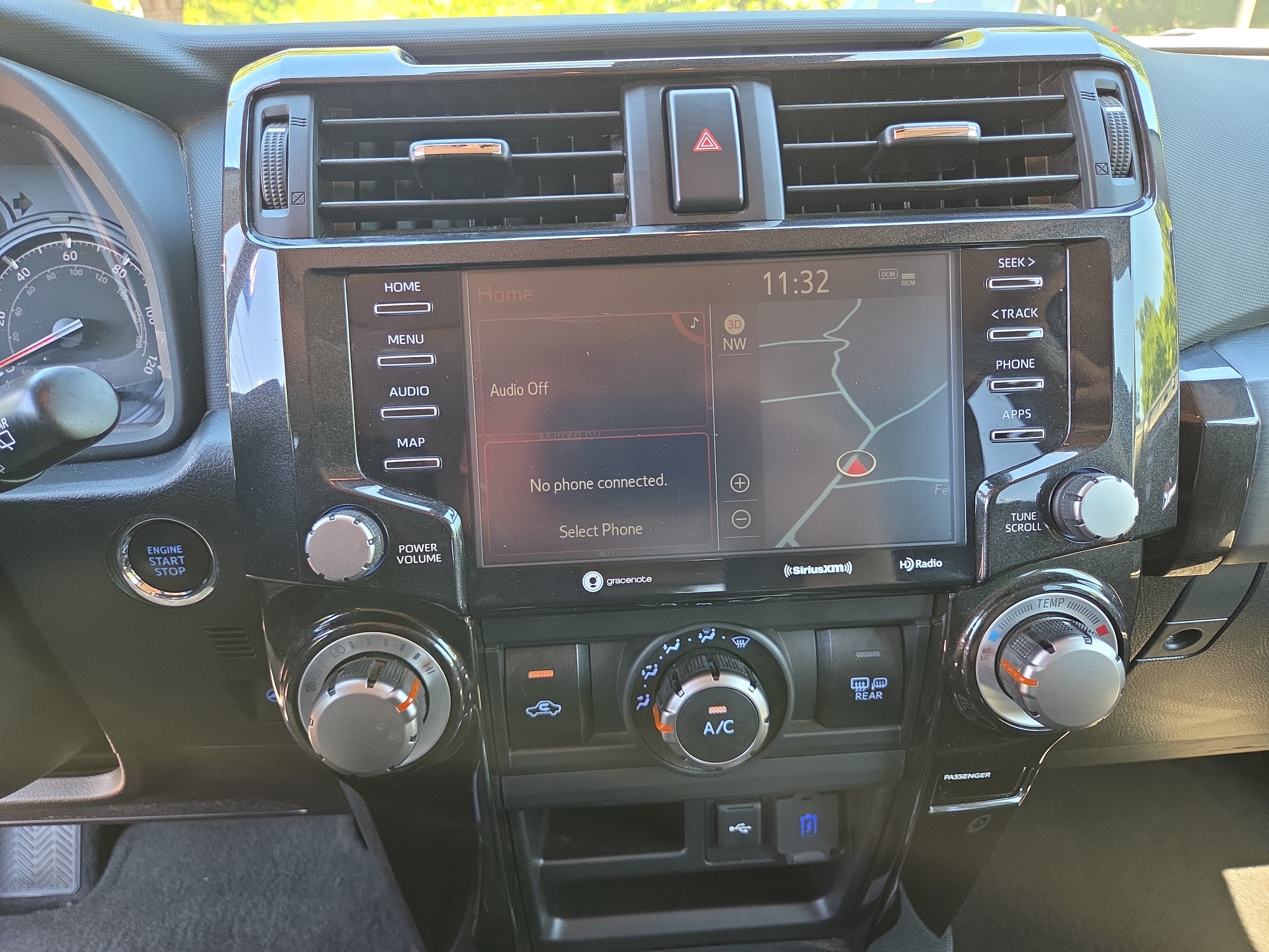 Used 2023 Toyota 4Runner 40th Anniversary SE AWD/4WD image 26