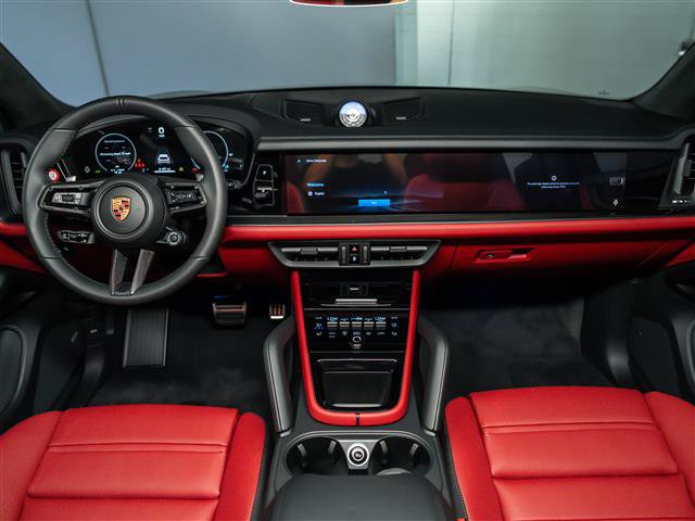 New 2026 Porsche Cayenne GTS AWD/4WD image 19