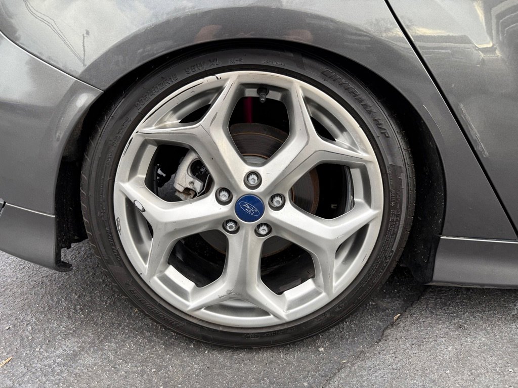 Used 2017 Ford Focus ST image 28