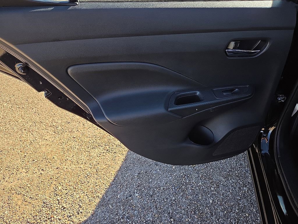 Used 2025 Nissan Versa SV image 19