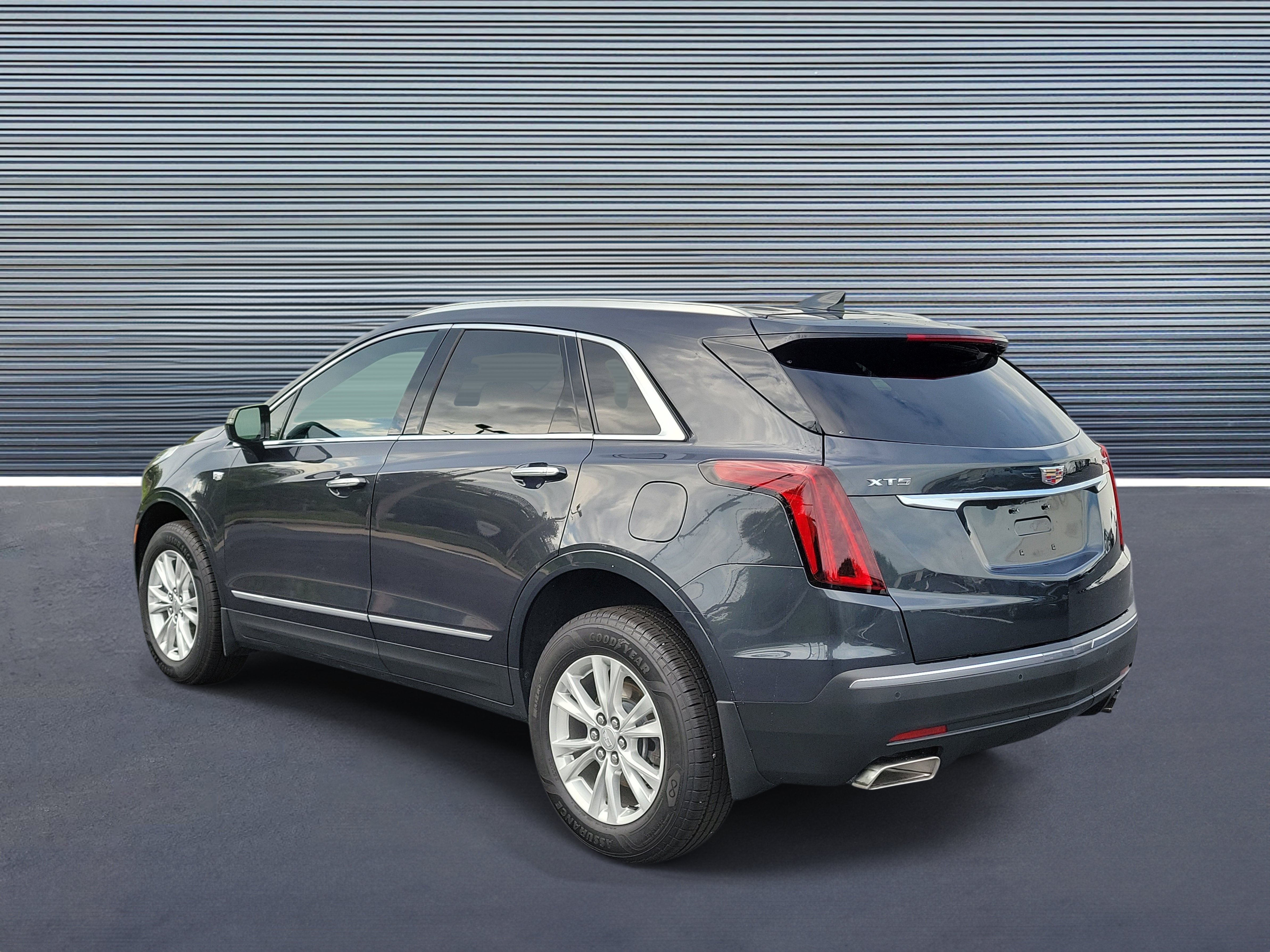 Used 2022 Cadillac XT5 Luxury FWD image 4