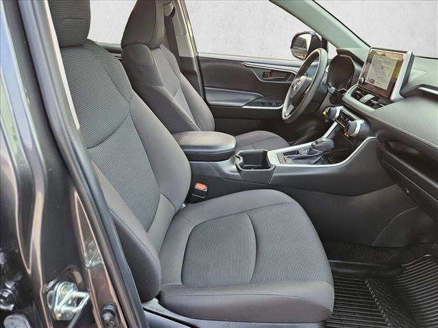 Used 2023 Toyota RAV4 LE image 17