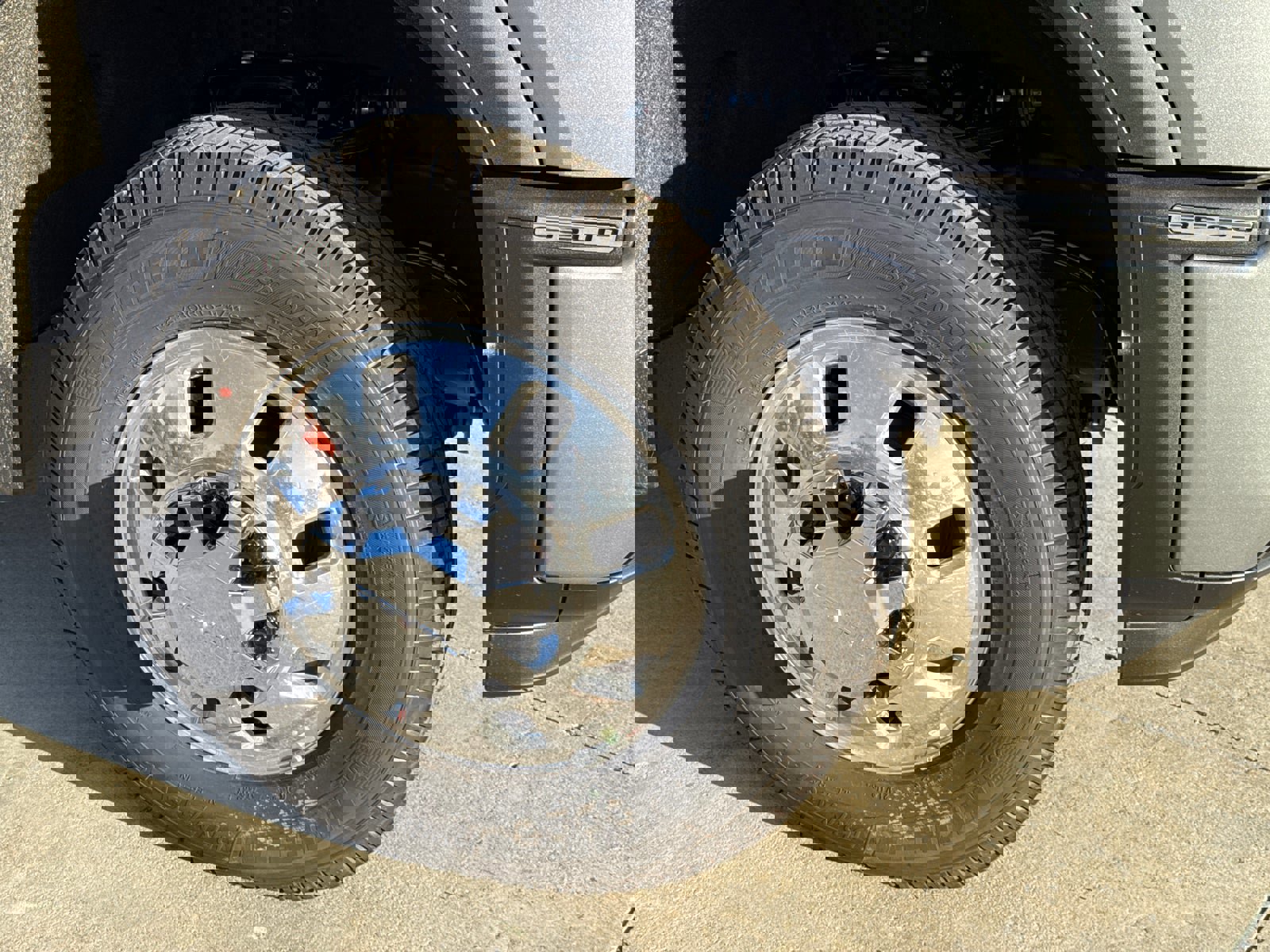 New 2026 GMC Sierra 3500 Denali Ultimate w/ LPO, Black Badging Package image 6