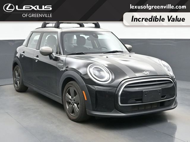 Used 2022 MINI Cooper 4-Door Hardtop image 2