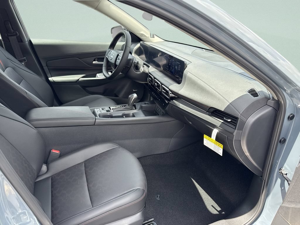 New 2026 Nissan Sentra SR w/ SR Premium Package FWD image 18