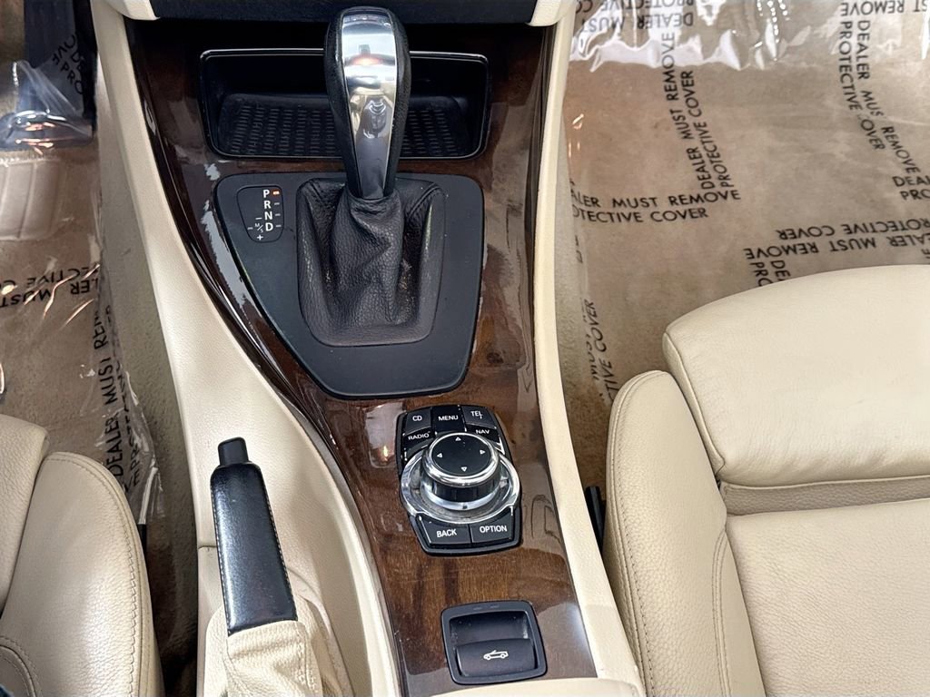 Used 2010 BMW 328i Convertible RWD image 18