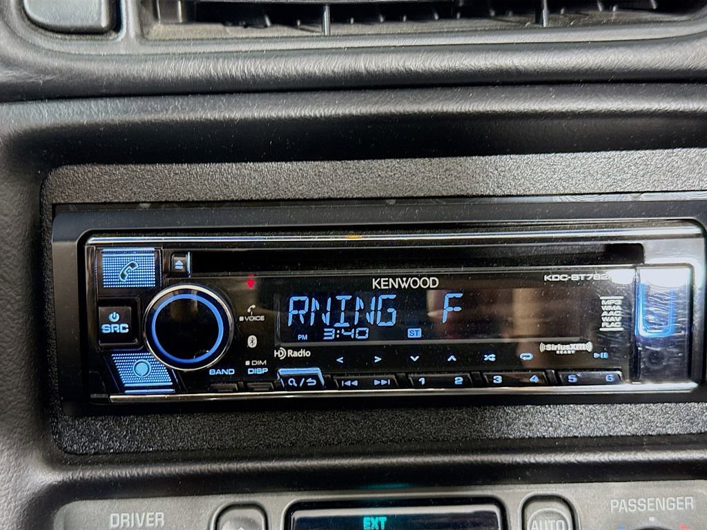 Used 2001 Chevrolet Corvette Convertible w/ Preferred Equipment Group2 image 13