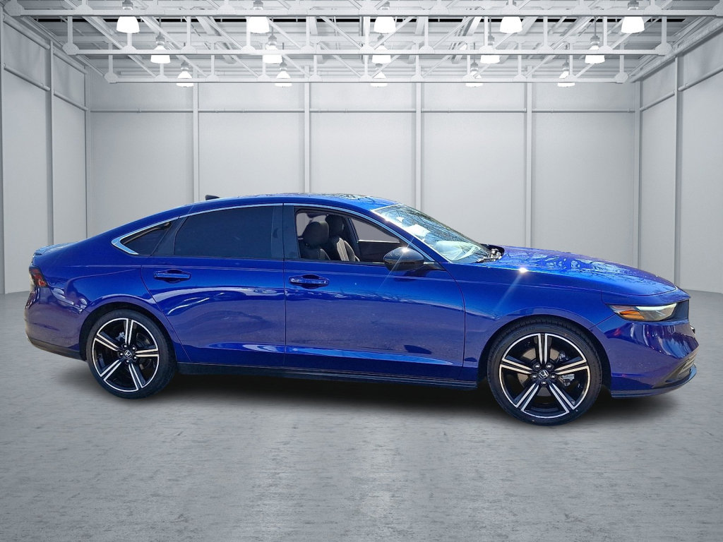 Used 2023 Honda Accord Sport image 6