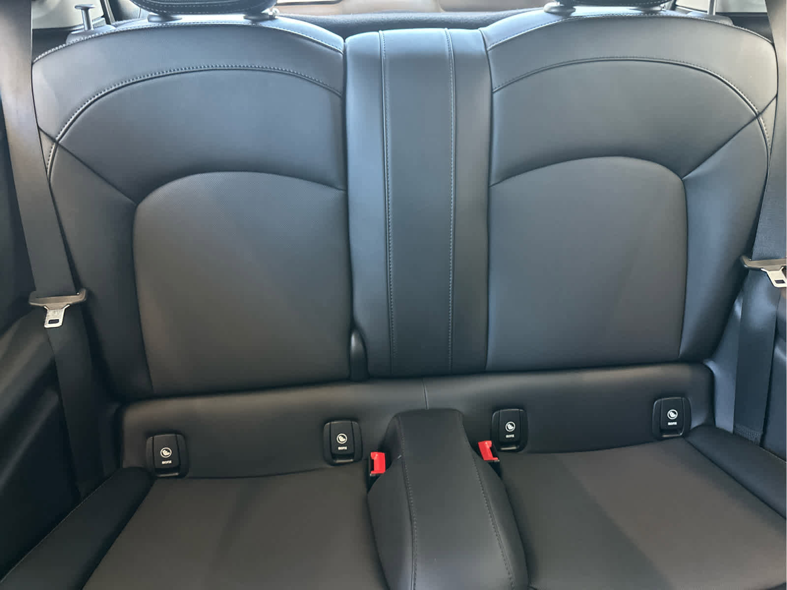 Used 2018 MINI Cooper 2-Door Hardtop FWD image 12