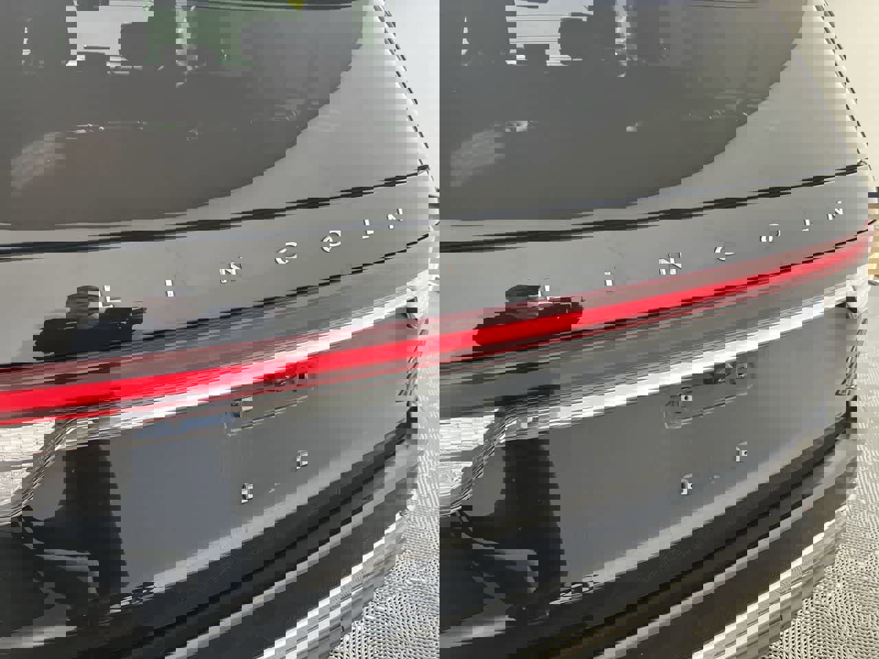 Used 2020 Lincoln Aviator Reserve w/ Equipment Group 202A image 12