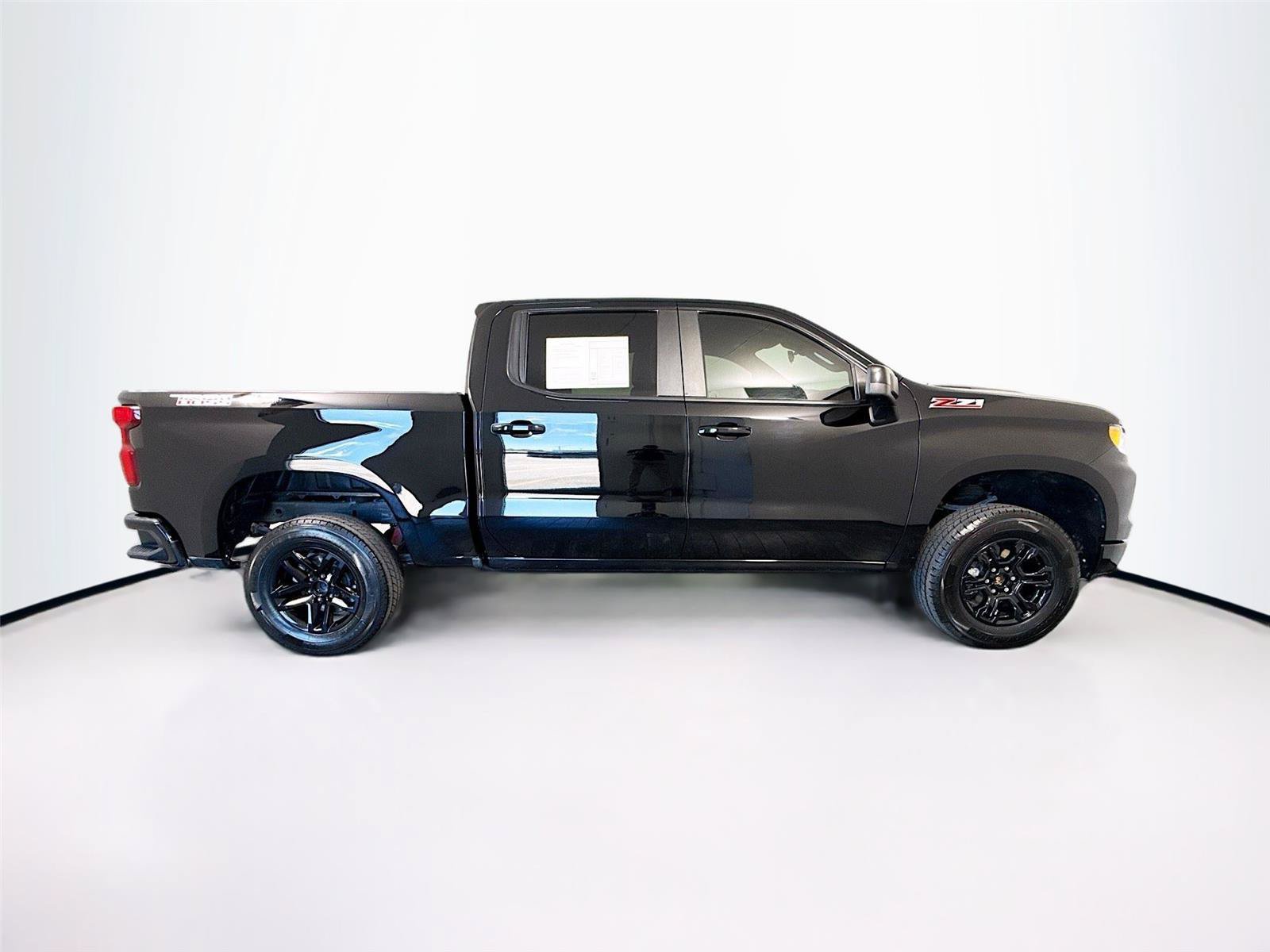 Used 2024 Chevrolet Silverado 1500 LT Trail Boss AWD/4WD image 31