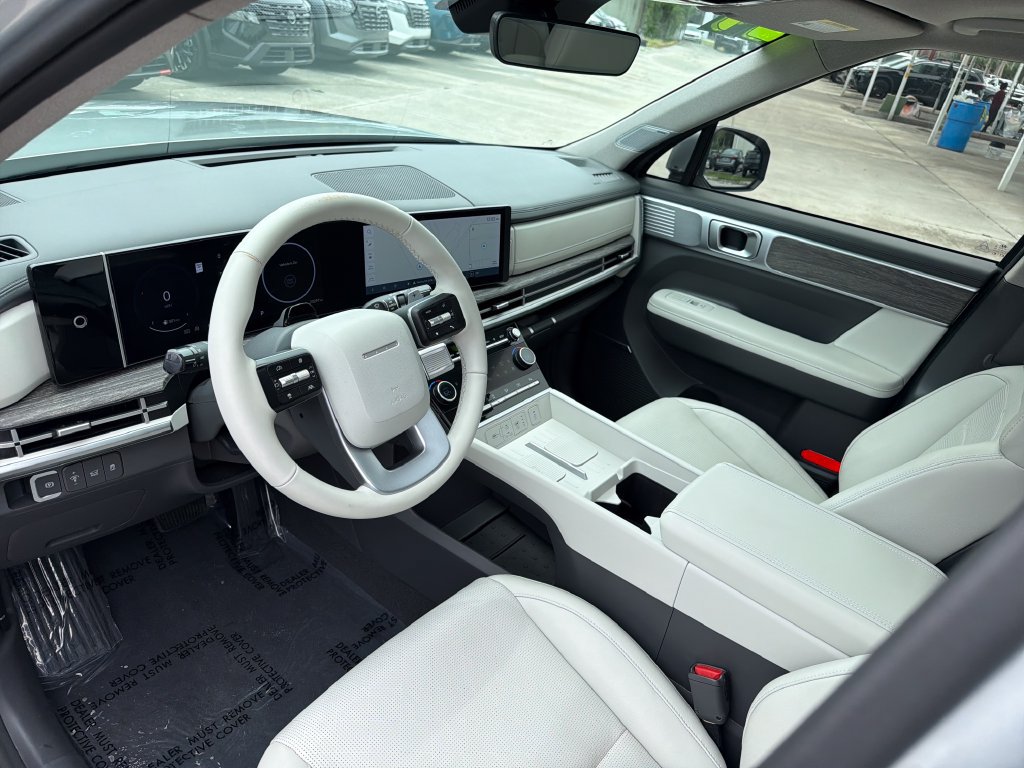 Used 2024 Hyundai Santa Fe Limited FWD image 13