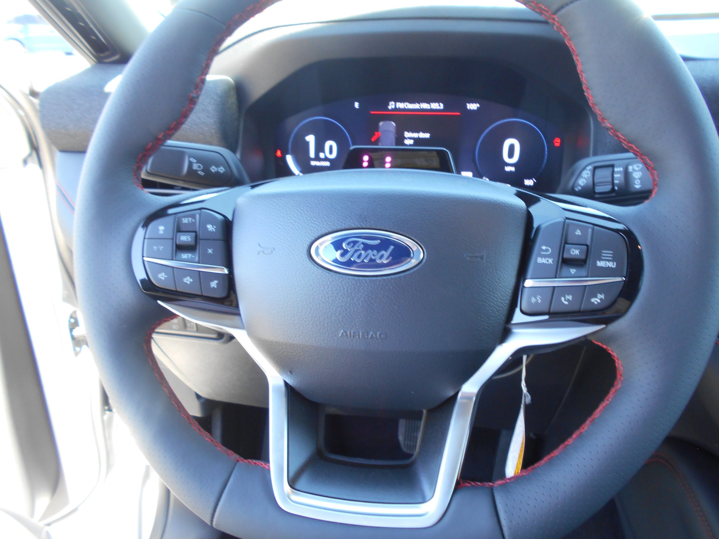 New 2026 Ford Explorer ST-Line w/ ST-Line Street Pack AWD/4WD image 4