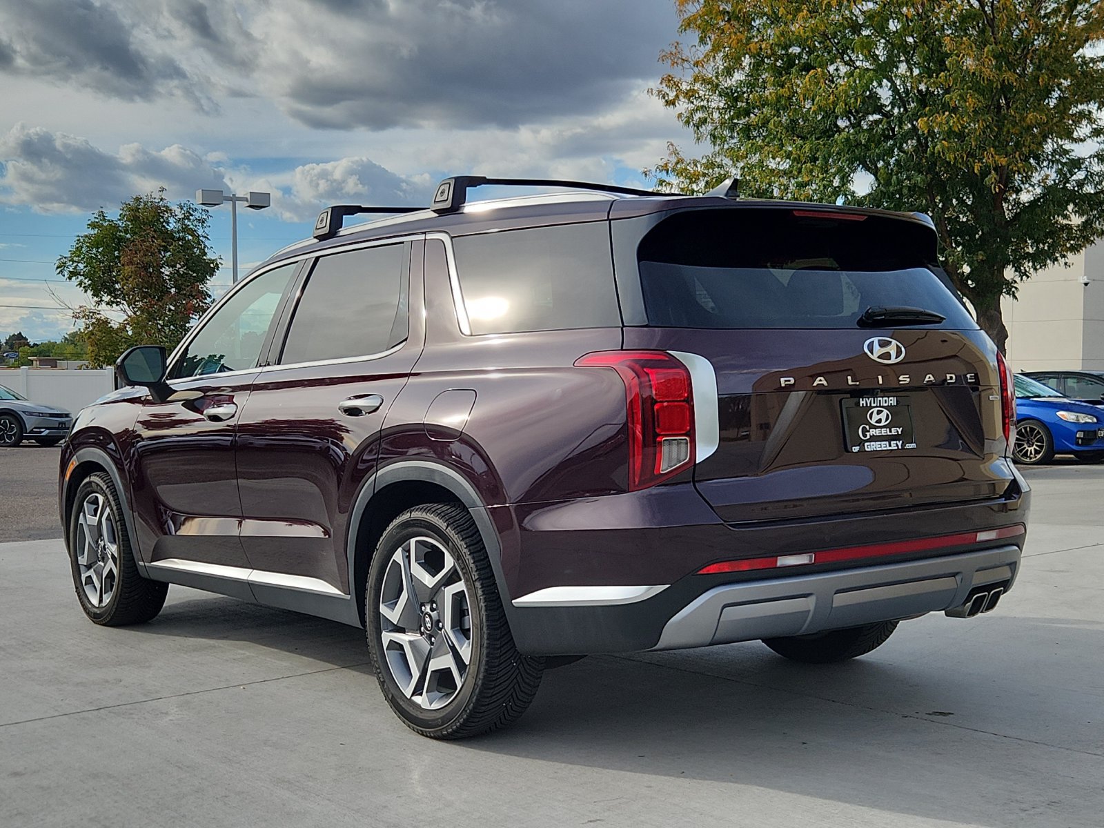Used 2023 Hyundai Palisade Limited AWD/4WD image 3