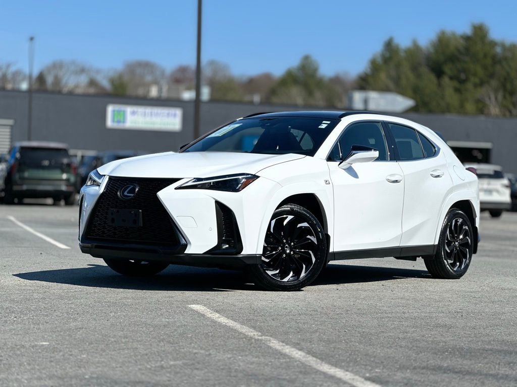 Used 2023 Lexus UX 250h F Sport image 1