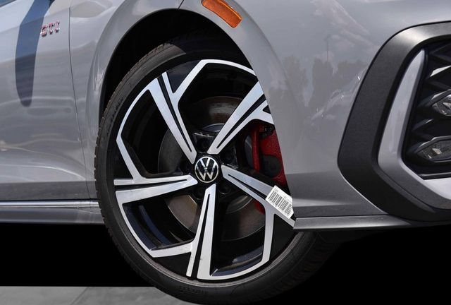 New 2026 Volkswagen GTI SE FWD image 3
