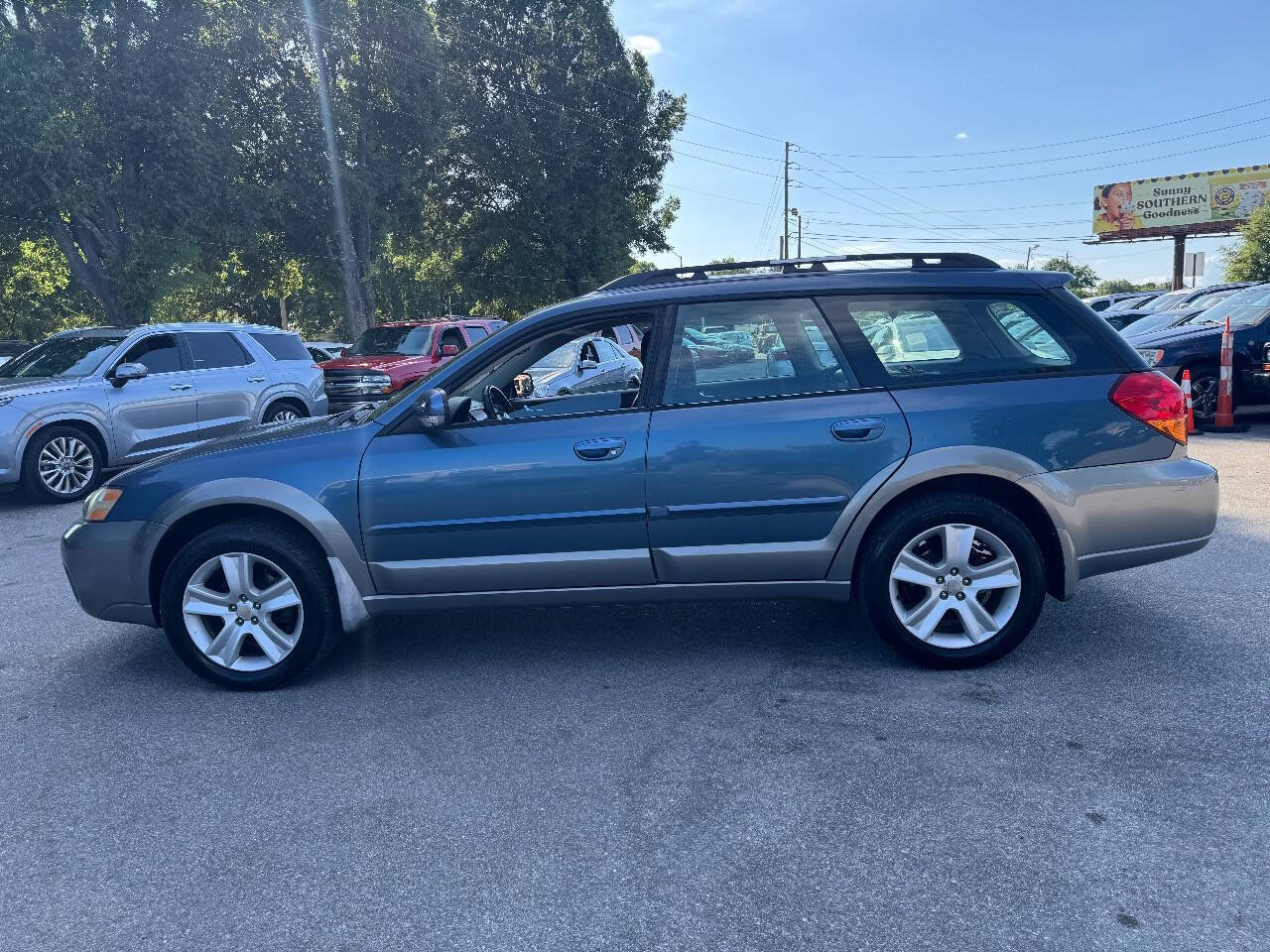 Used 2005 Subaru Outback 2.5XT Limited AWD/4WD image 10