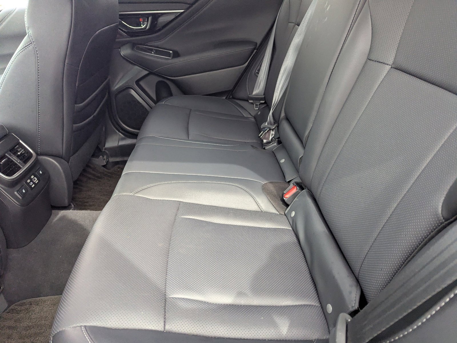 Certified 2025 Subaru Outback Limited AWD/4WD image 16