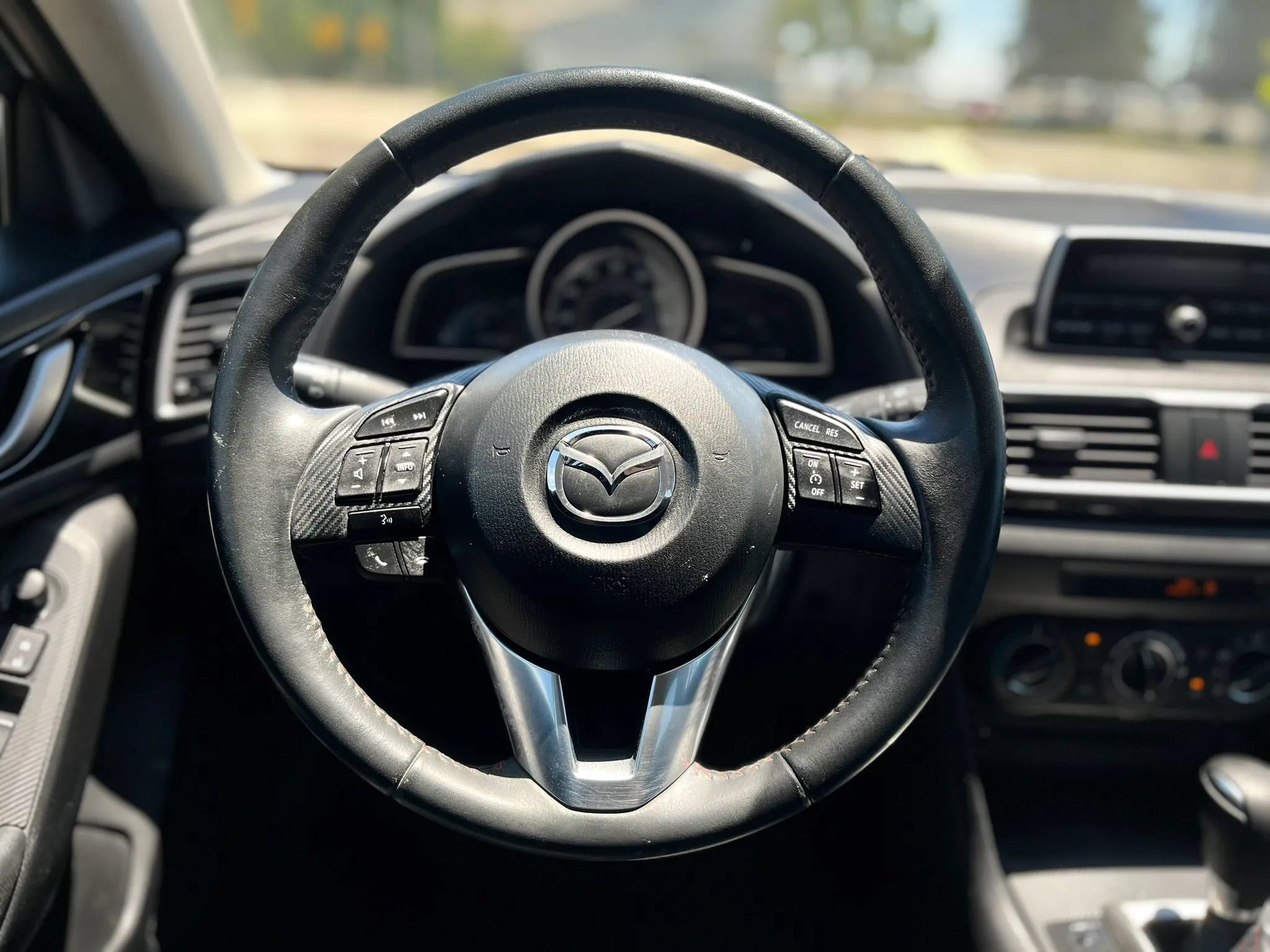 Used 2014 MAZDA MAZDA3 i Touring FWD image 15