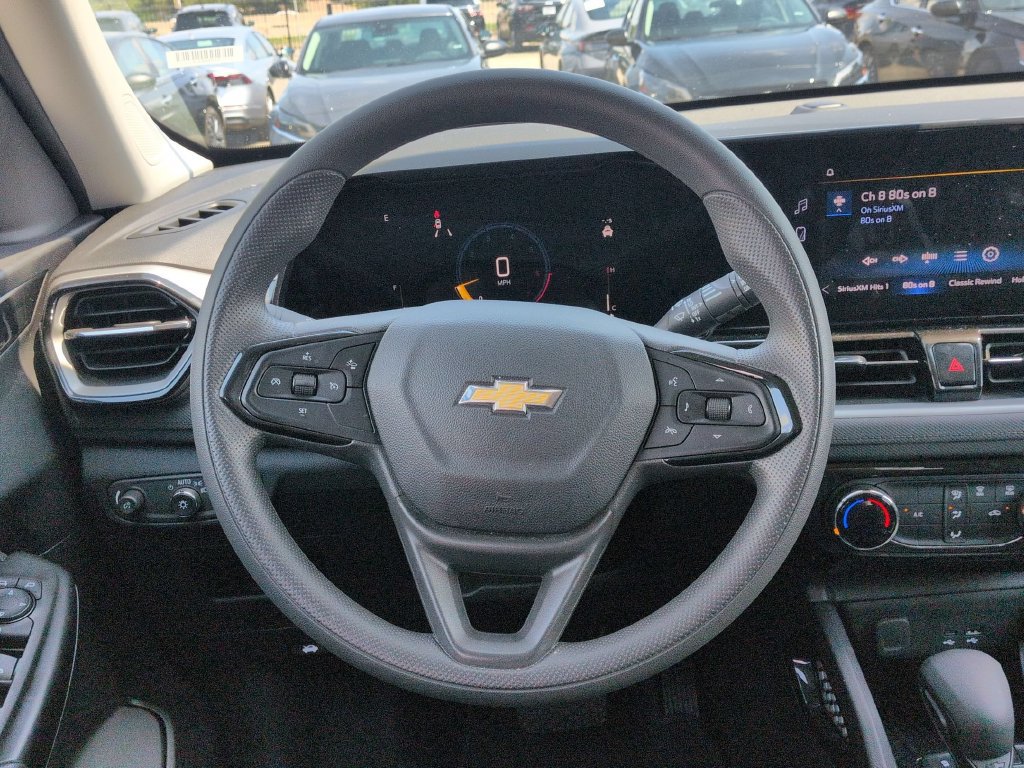 Used 2025 Chevrolet TrailBlazer LT AWD/4WD image 22