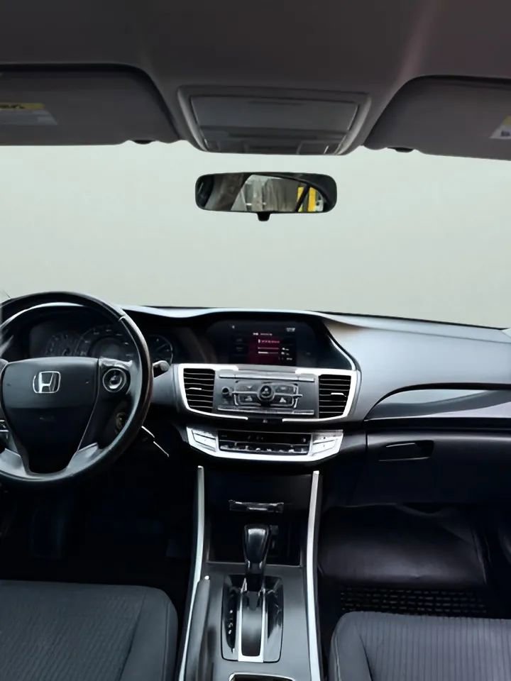 Used 2014 Honda Accord Sport image 23
