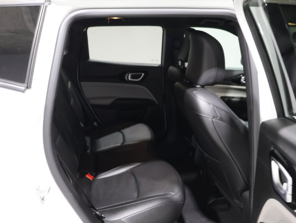 Certified 2025 Jeep Compass Limited AWD/4WD image 20