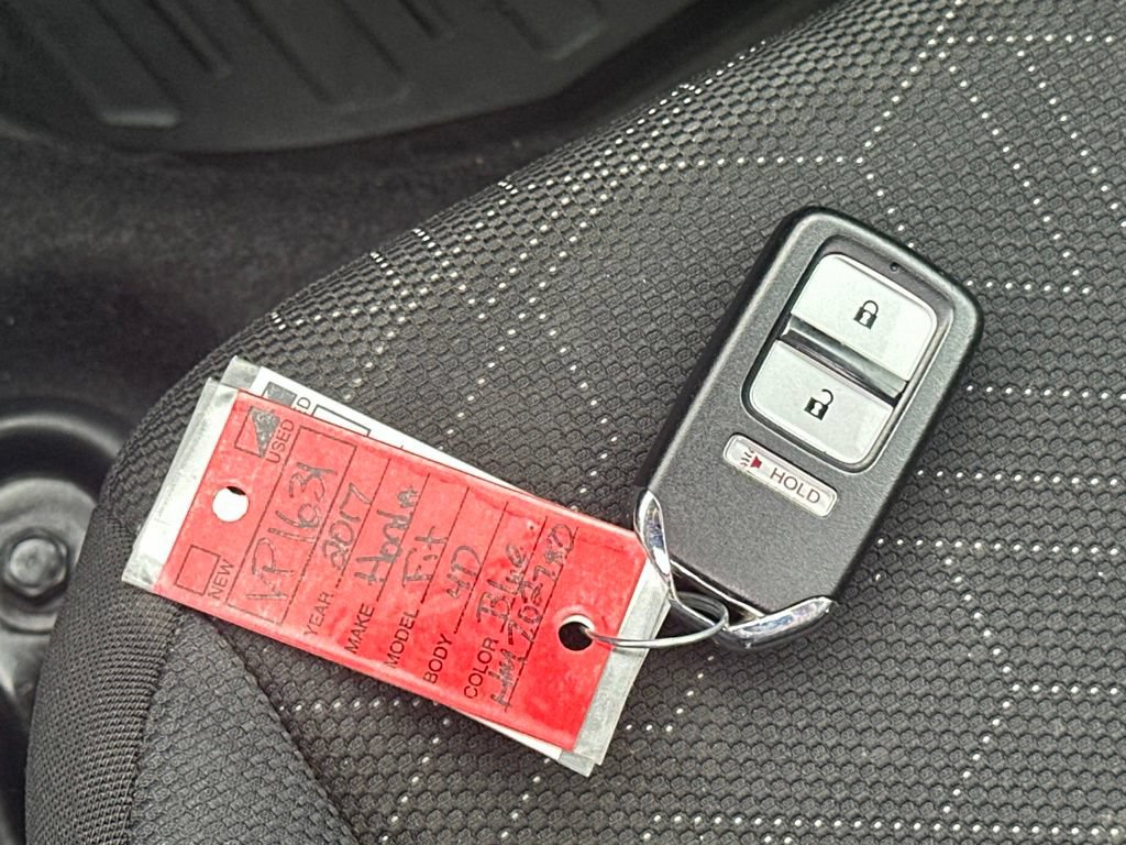 Used 2017 Honda Fit EX image 31