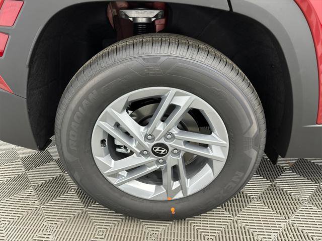 New 2026 Hyundai Tucson SE image 17