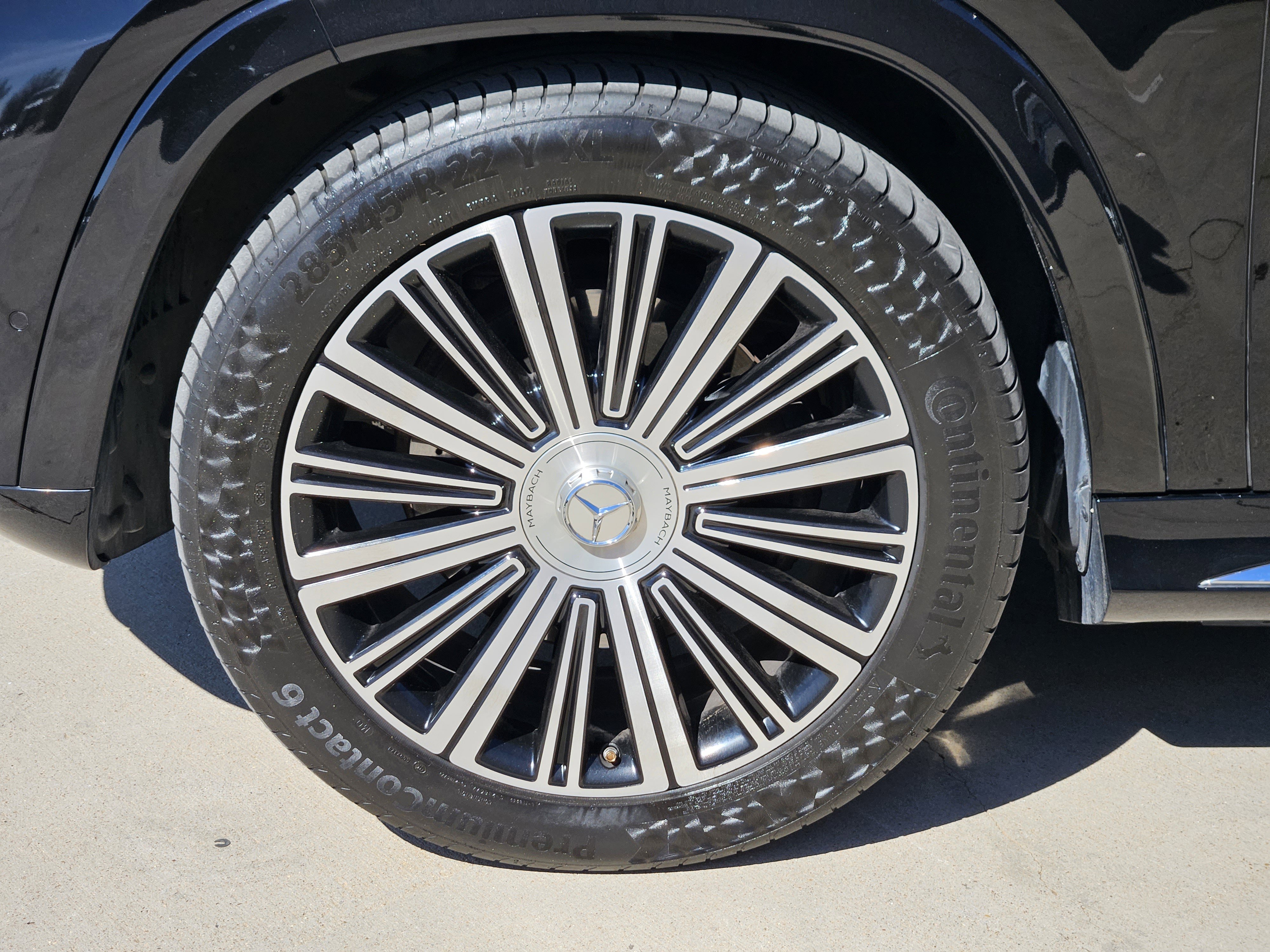 Certified 2024 Mercedes-Benz Maybach GLS 600 4MATIC image 11