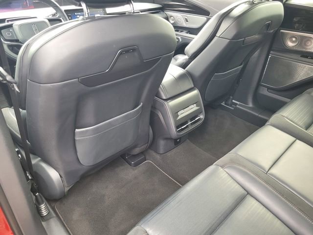 Used 2024 Lincoln Nautilus Reserve w/ Equipment Group 203A image 12