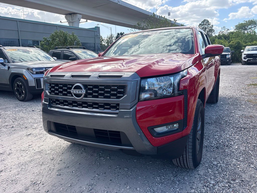 Used 2025 Nissan Frontier SV w/ SV Convenience Package RWD image 7
