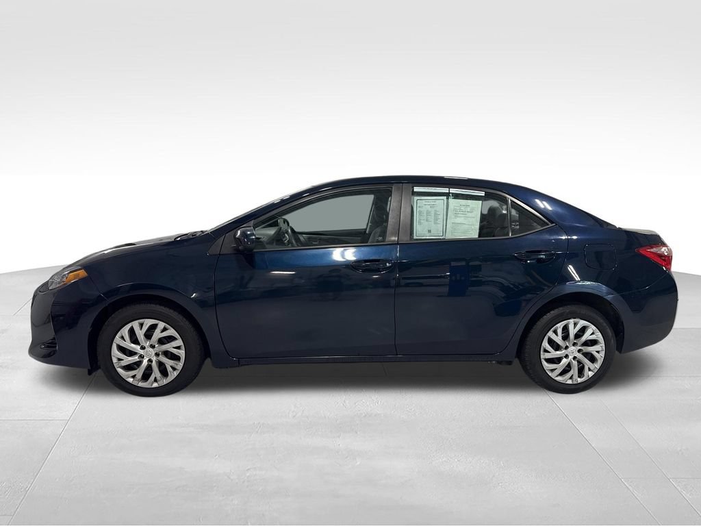 Used 2018 Toyota Corolla LE FWD image 44