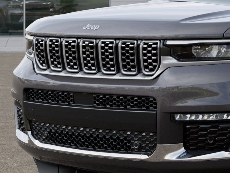 New 2025 Jeep Grand Cherokee L Summit image 11