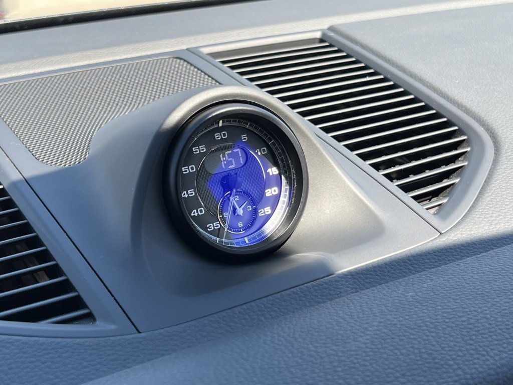 Used 2023 Porsche Macan S w/ Sport Chrono Package image 31