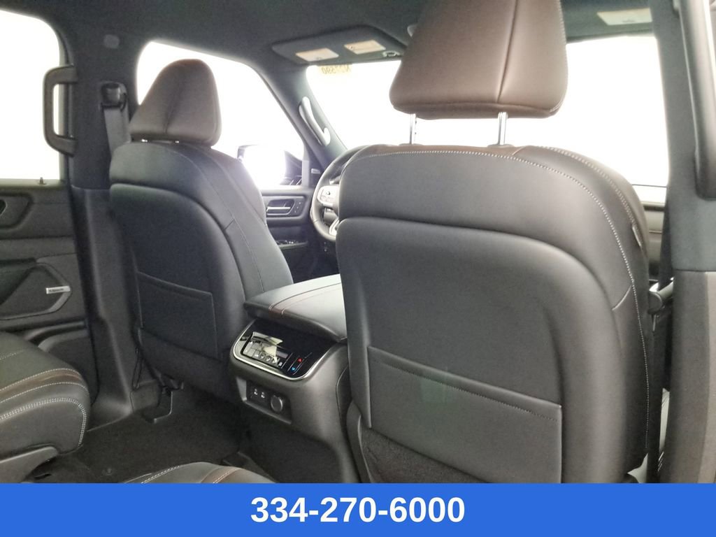 New 2026 Nissan Armada SL image 24