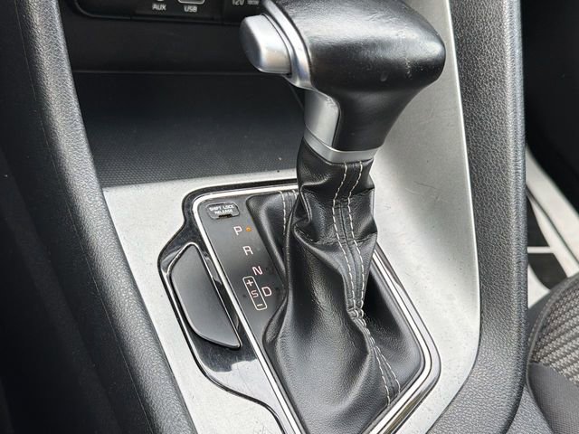 Used 2017 Kia Niro LX image 19