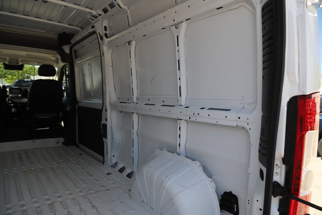 Used 2026 RAM ProMaster 2500 w/ Convenience Group FWD image 39