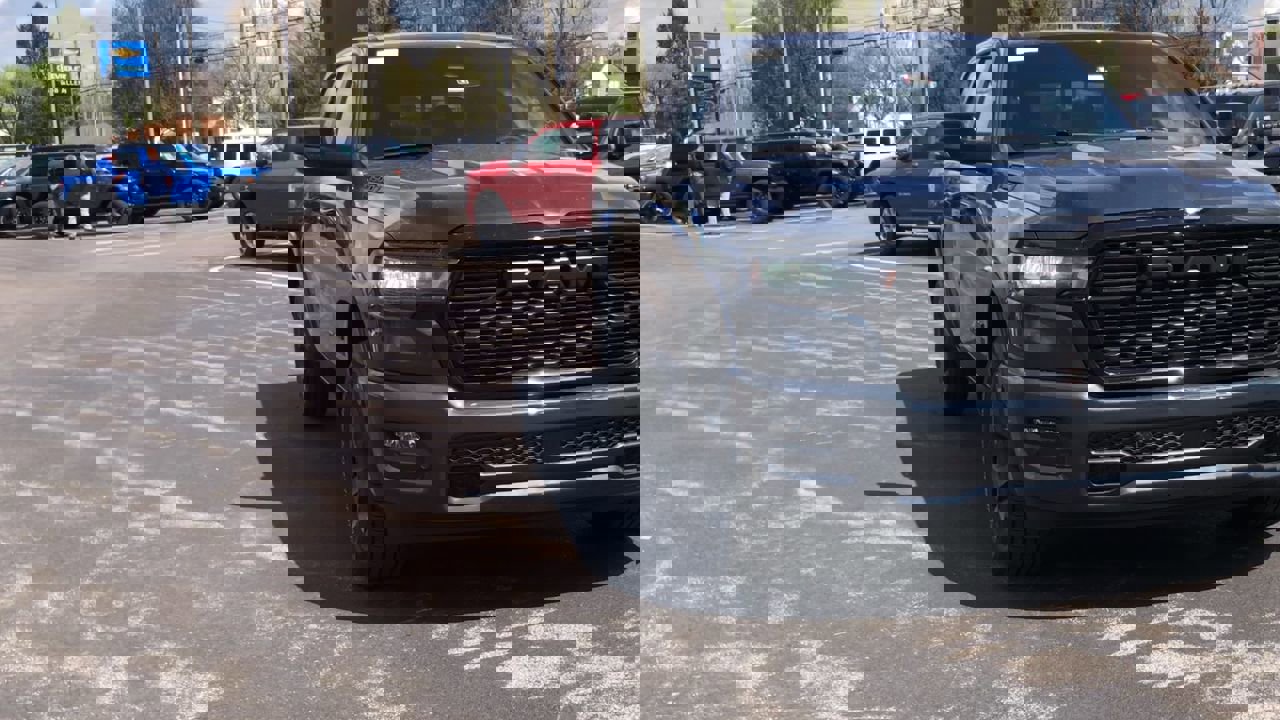 New 2026 RAM 1500 4x4 Crew Cab image 3