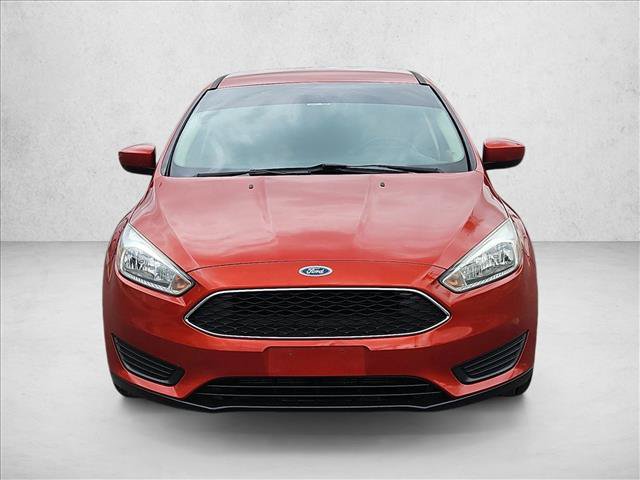 Used 2018 Ford Focus SE FWD image 2