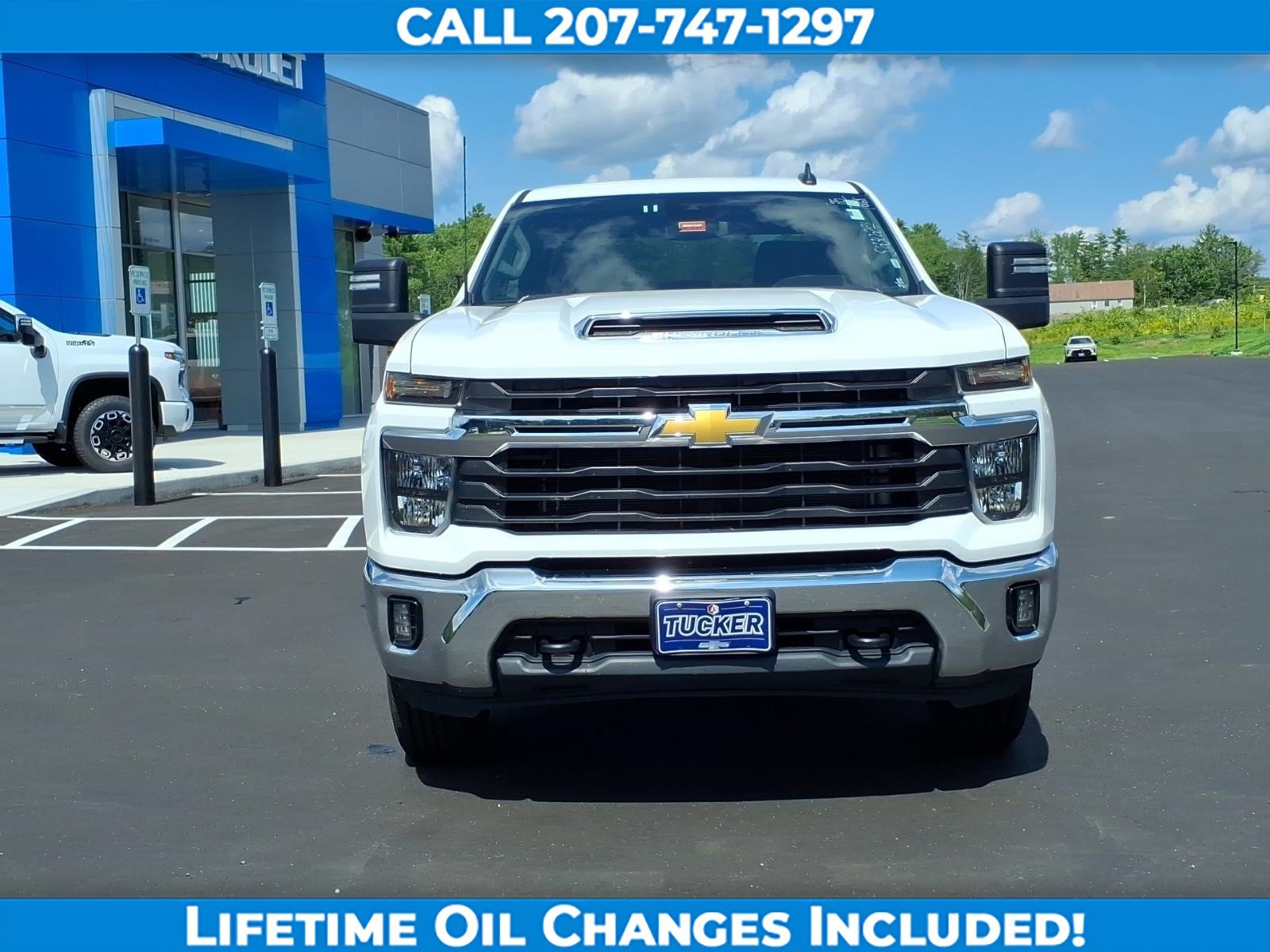 Used 2025 Chevrolet Silverado 2500 LT w/ Convenience Package AWD/4WD image 2