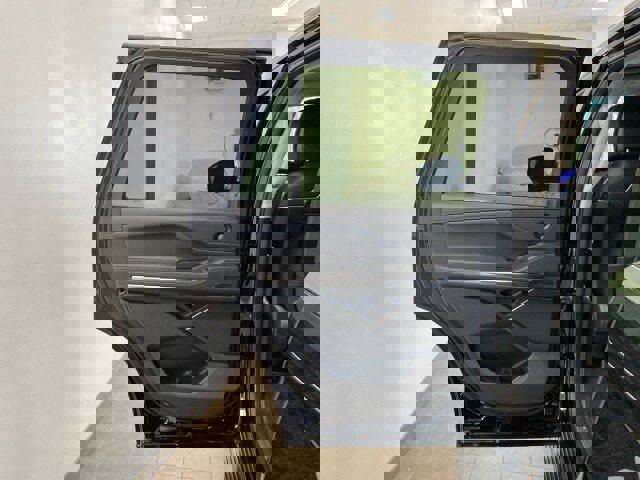 New 2026 Lincoln Navigator Premiere image 18