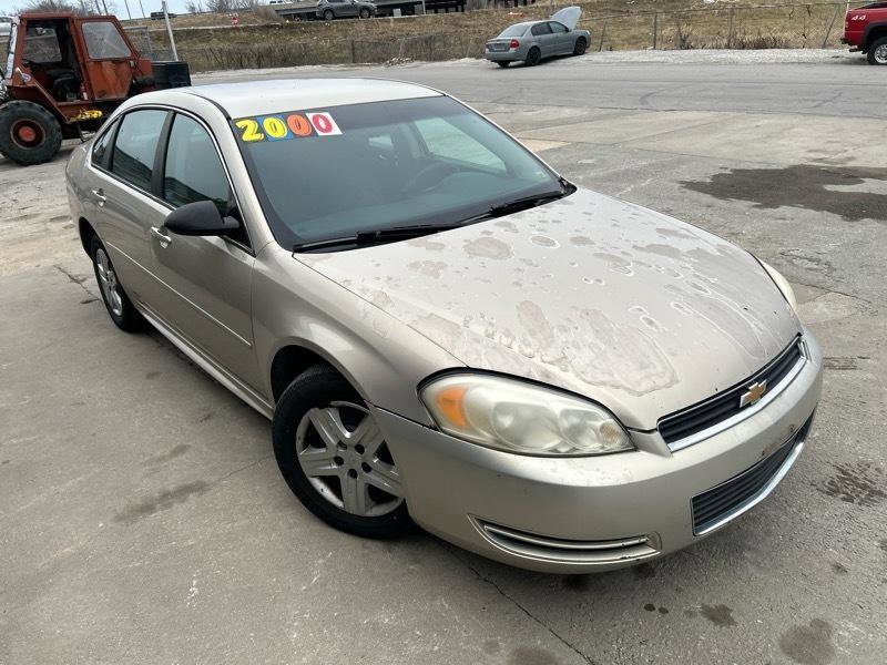 Used 2010 Chevrolet Impala LS image 2