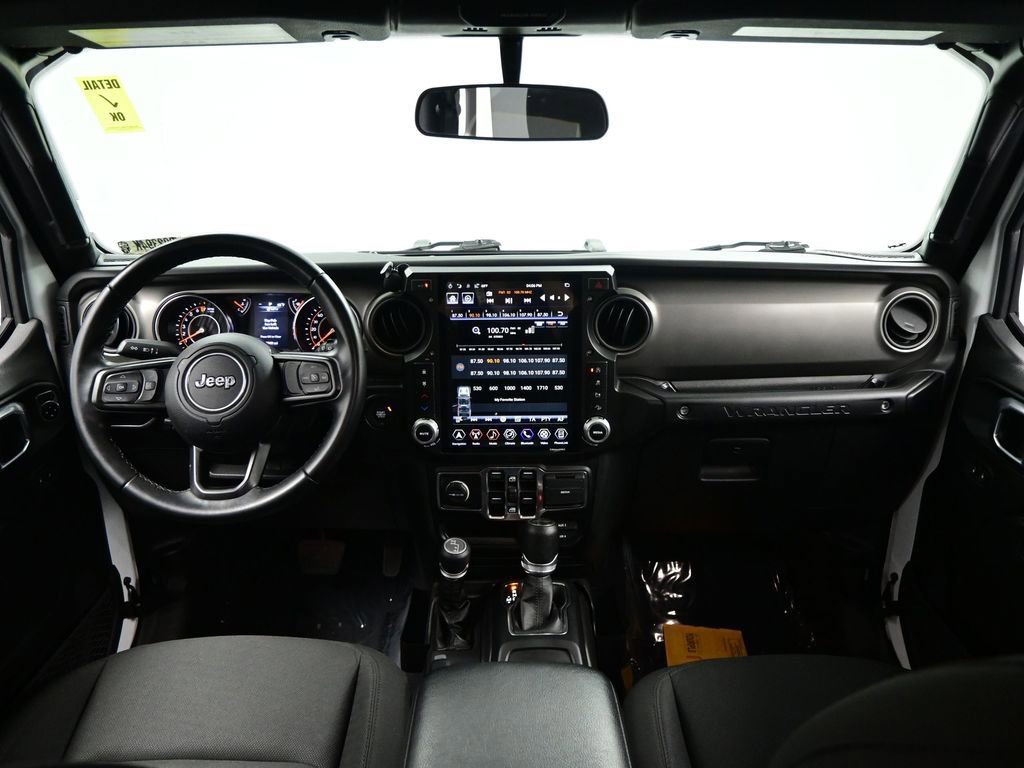 Used 2022 Jeep Wrangler Unlimited Sport image 33