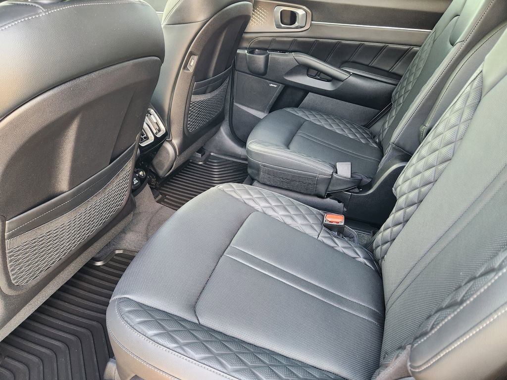 Used 2023 Kia Sorento SX AWD/4WD image 30