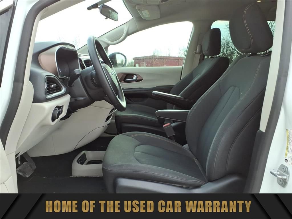 Used 2019 Chrysler Pacifica LX image 15